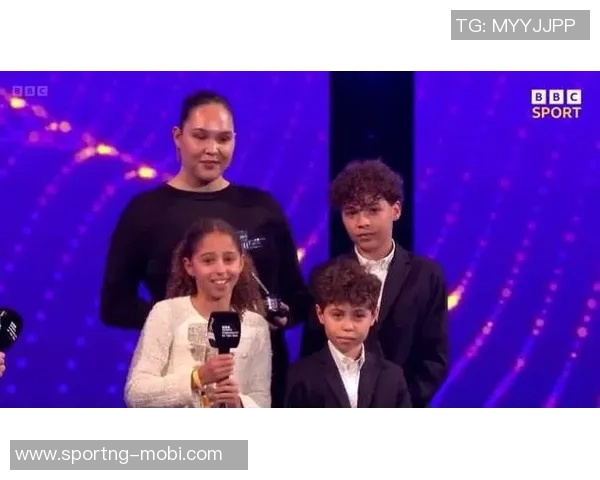 亨利荣获BBC体育人物终身成就奖48岁传奇前锋再创辉煌