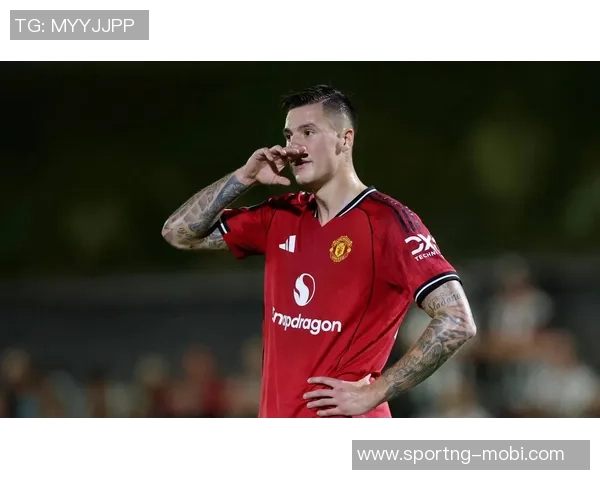 曼联客战维拉面临严峻考验四名主力缺阵能否延续连胜纪录